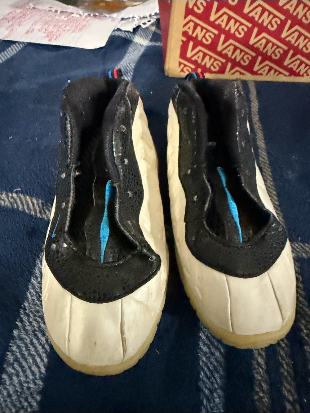 Nike Kids Slip-On Sneakers in Cream, Black and Blue